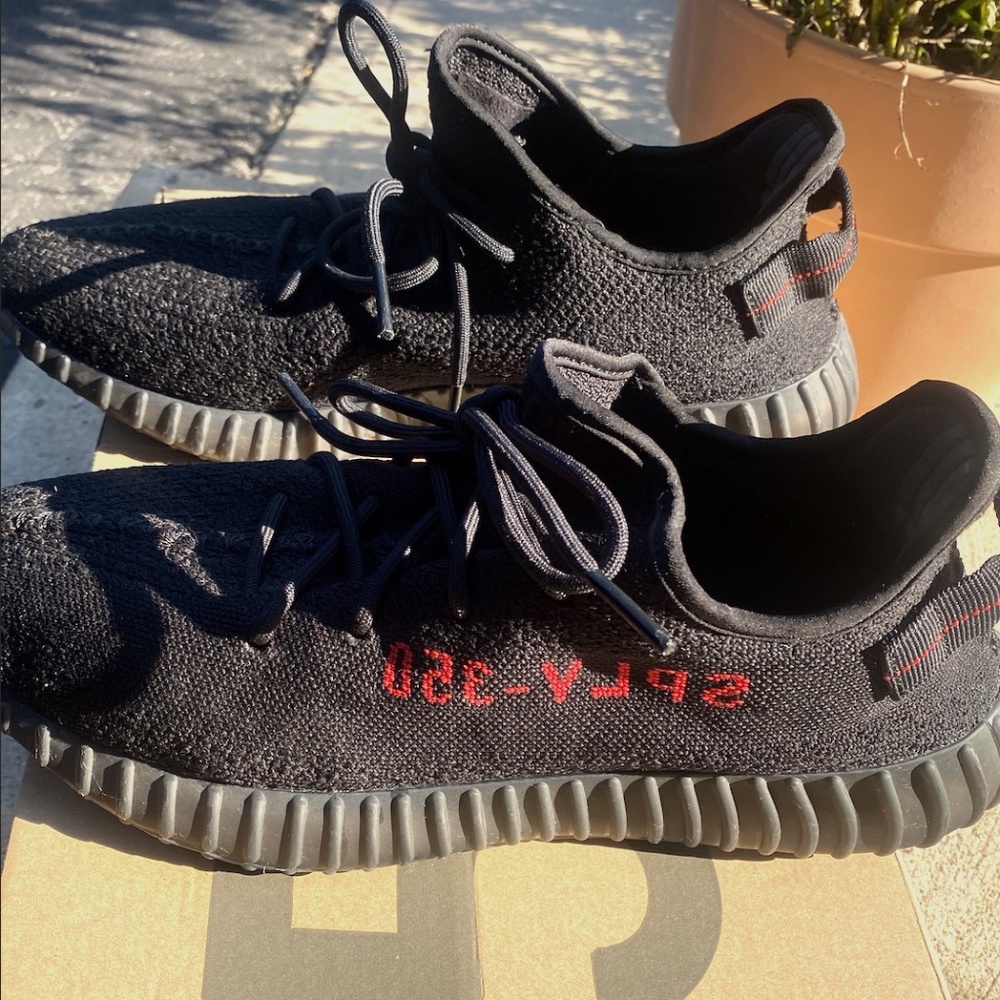 adidas Yeezy Boost 350 V2